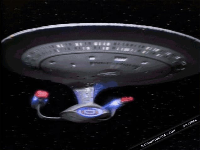 Gorgeous Star Trek: TNG gifs show off the series sexy new Blu-Ray upgrades