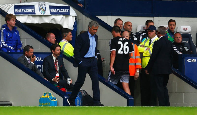 Chelsea Players Starting To Rebel Against José Mourinho