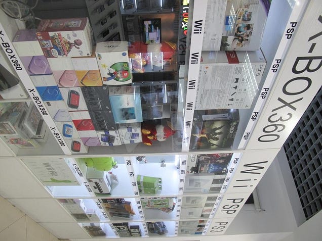 Boy, Is China's Illegal Gray Market Blatant