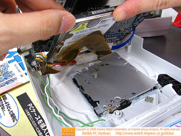 Oh Yes, A Dreamcast PC With Blu-ray