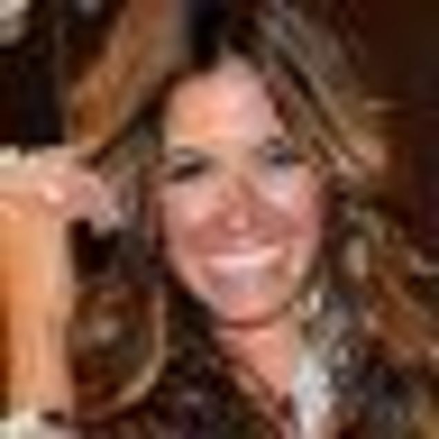 Ashton Denies Cheating On Demi