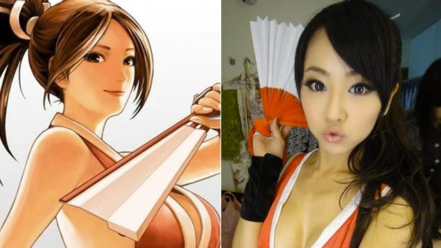 Models Sure Love Wearing Mai Shiranui's Clothes
