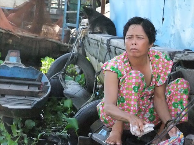 Cambodia's floating village migrates with the seasons