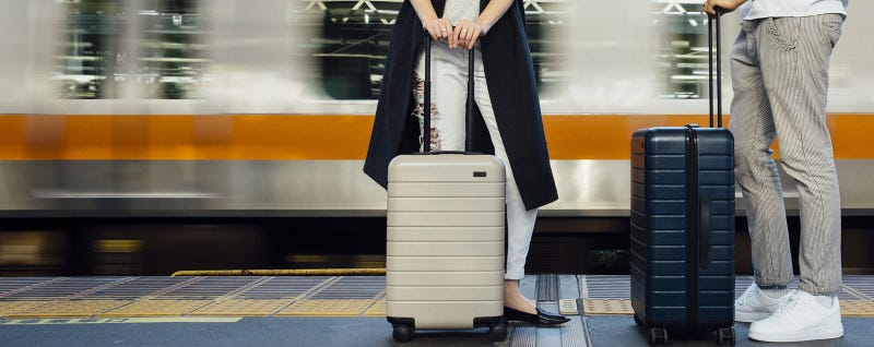 Sunday's Best Deals: Your Favorite Vacuum, String Lights, Away Luggage