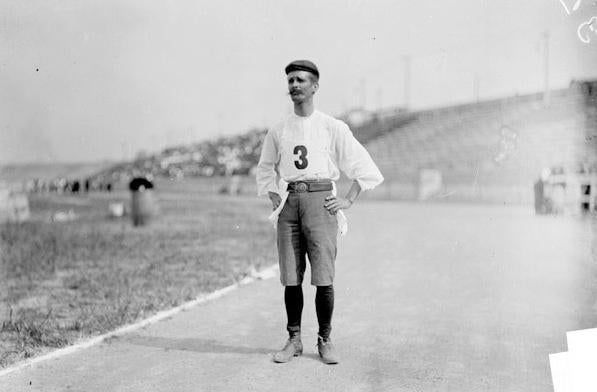 Los lamentables Juegos Olímpicos de 1904, el año que ganó la maratón un hombre en coche
