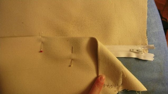 How To Make A Pair Of White Short-Shorts