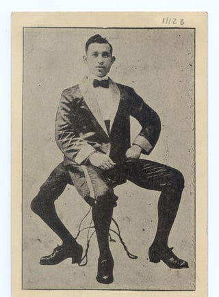 Glamour shots of carnival "freaks" of the 1800s were oddly touching