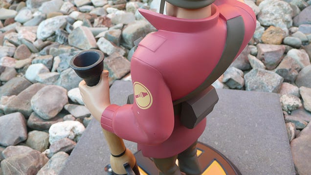 There's An Actual Team Fortress 2 Soldier In My House