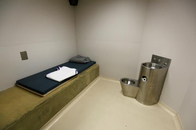why-solitary-confinement-is-the-worst-kind-of-psychological-torture