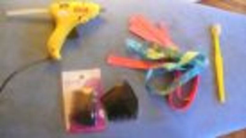 How To Make A Colorful Wrapped Hair Comb