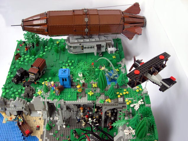 These Cthulhu LEGO sets will drive you insane with little plastic bricks