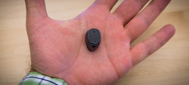 Moto Hint Hands-On: Is This the First Non-Dorky Bluetooth Headset?