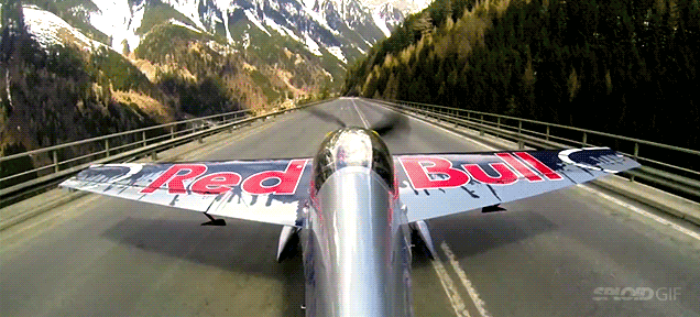 Pilot takes off from car road in the Alps to do some crazy acrobatics