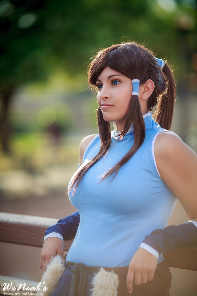 Cosplaying Korra Almost Looks Impressed by Heavenly Sword, Skyrim & Final Fantasy Outfits