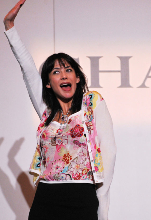 Who Wants To Lion Dance When You Can Stare At Sophie Marceau's...Uh, Cleavage