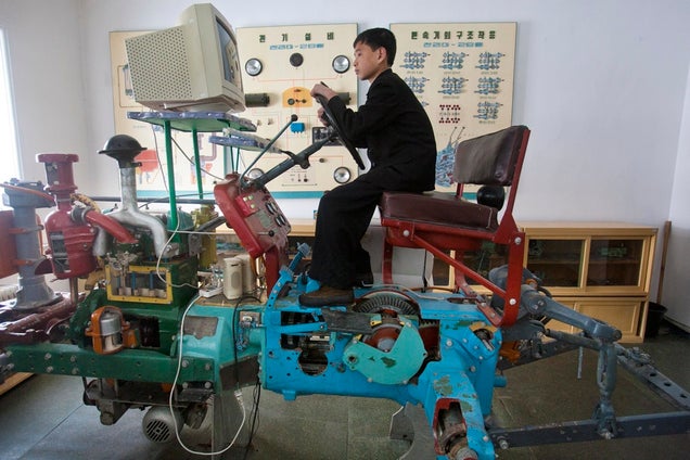 North Korea Has a Tractor Simulator. It'll Plough the Fields of Your Mind.