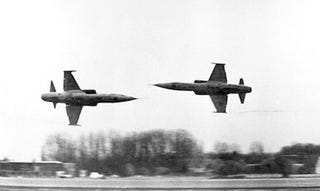 The Touch-Roll-Touch Was One Of The Craziest Maneuvers Done In A Fighter