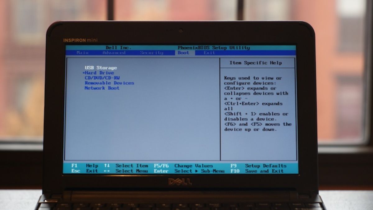 How To: Hackintosh a Dell Mini 10v Into the Ultimate Snow Leopard Netbook
