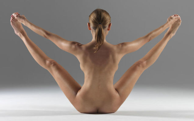Nude Yoga Instructor Poses In Her Favorite Positions (NSFW)