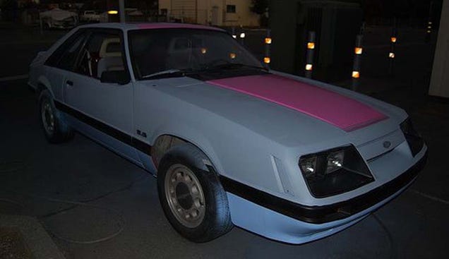80s Nostalgia Comes To Rampaging Life On The Race Track: Huey Newis And The Lose!