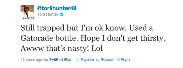 Torii Hunter Gets Trapped In An Oxygen Chamber, Pisses In a Bottle, Tweets