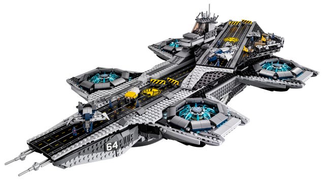 The Lego SHIELD Helicarrier is real and amazing