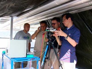 Italian Scientists Claim New World Record for Fastest Wireless Transmission
