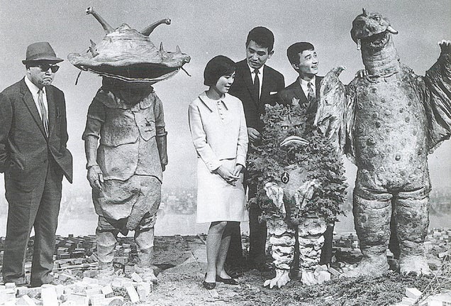 Behind-the-scenes Godzilla photos were charming, absolutely ridiculous