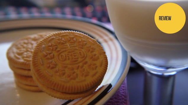 Golden Oreos: The Snacktaku Review