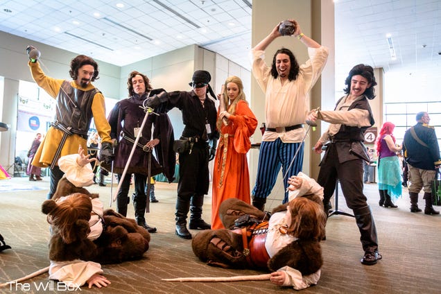 The Most Astonishing Cosplay From Emerald City Comicon... Part 2!