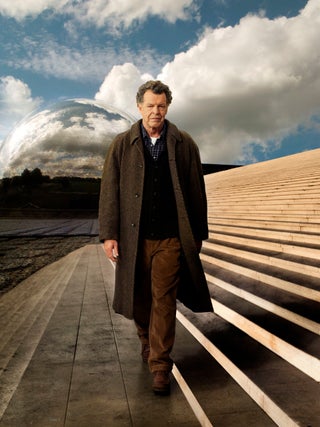 First New Photos of Fringe Season 4: What's wrong with Walter?