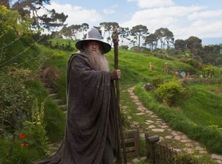 New images from Cloud Atlas and The Hobbit show off dwarves and androids!