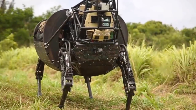 Las fuerzas armadas de E.E.U.U. utilizan un perro robot por primera vez Las fuerzas armadas de E.E.U.U. utilizan un perro robot por primera vez