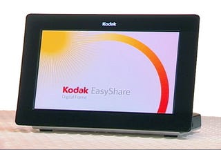 Kodak Wireless OLED Picture Frames Boast 30,000:1 Contrast Ratio