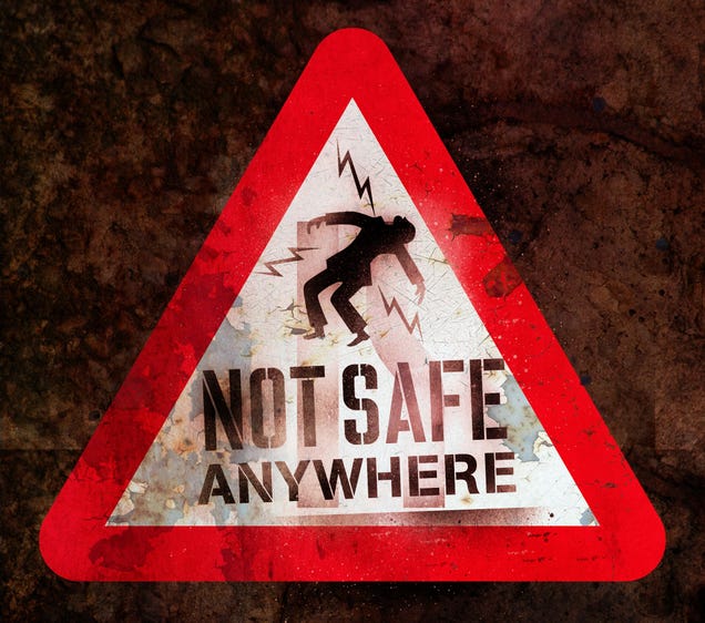 The Darkest Hour has the best alien warning signs since District 9