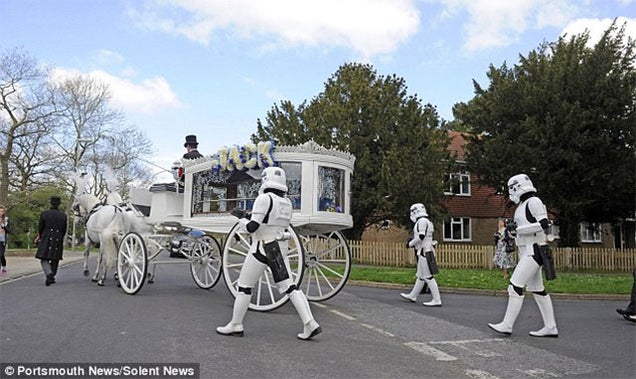 Boy's Dying Wish Was For A Star Wars Funeral