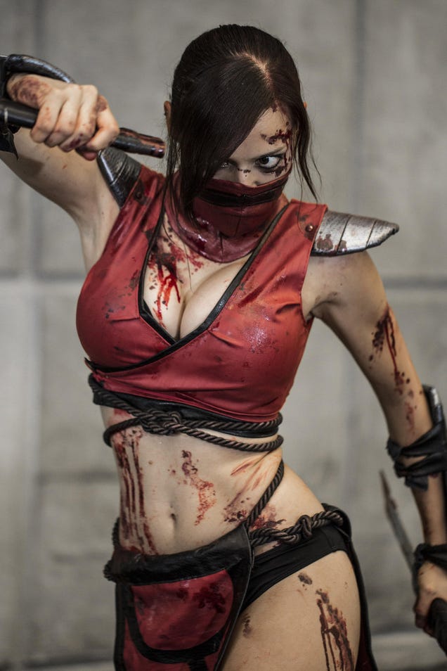 Cosplaying Korra Almost Looks Impressed by Heavenly Sword, Skyrim & Final Fantasy Outfits