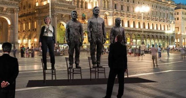photo of Julian Assange Is Crowdfunding a Life-Size Statue of Himself image