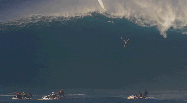 Watch a Surfer Survive a Crazy Wipeout Off a 40-Foot Wave