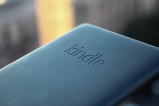 Kindle Paperwhite Review: Forget Everything Else, This Is the E-Reader You Want