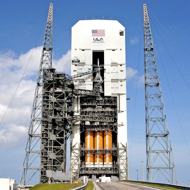 Photo of NASA's newest manned spaceship ready for launch