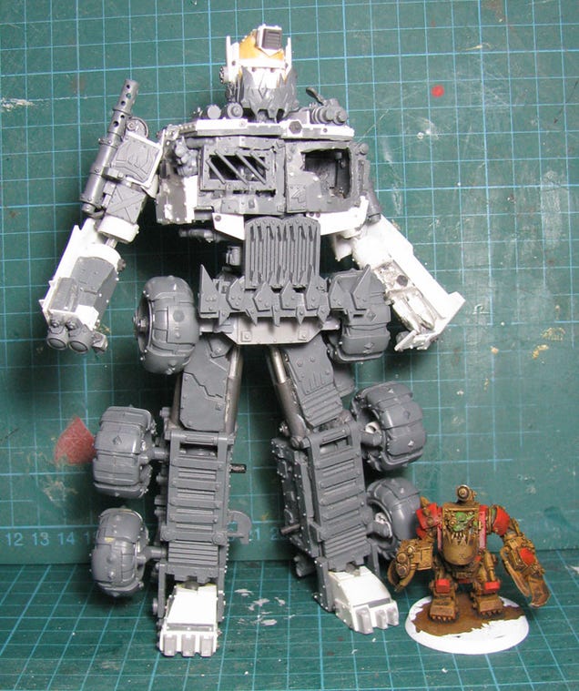 When Optimus Prime Meets Warhammer, My Jaw Drops