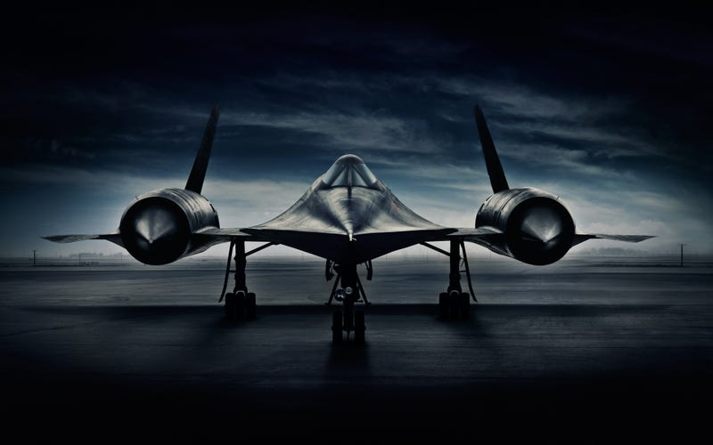 Blair Bunting Captures The Essence Of The SR-71 Blackbird In These Dramatic Photos