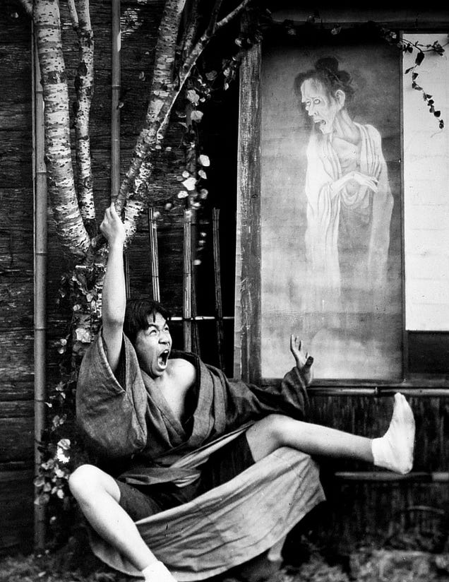 The Goofiest Old Timey Spirit Portraits Ever Photographed