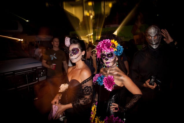 8 Skeletal Celebrations Of Día De Muertos