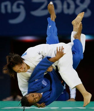 Golden Girls: Ayumi Tanimoto, Lucie Decosse