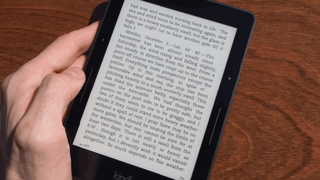 Just How Much Better Is Amazon's Kindle Voyage Screen?