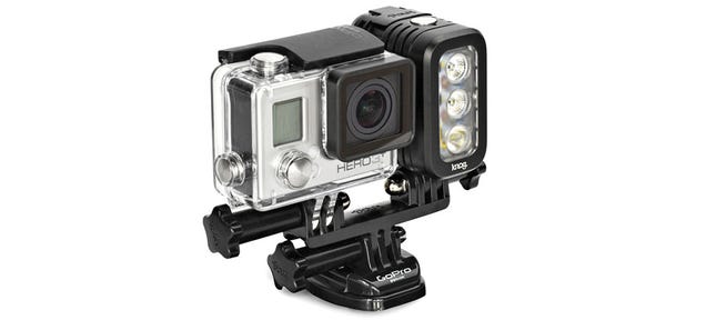 A High Intensity Video Light Lets Your GoPro See In the Dark