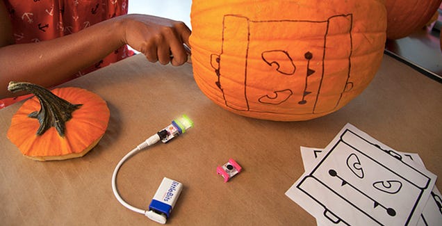 Hack-O-Lantern Turns Your Kid's Pumpkin Into an Interactive Spooker
