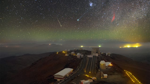 This Celestial Show Is So Crowded It Almost Looks Unreal